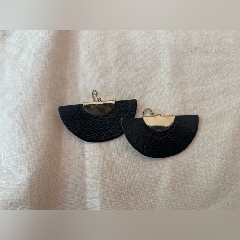 Black/Gold Fan Earrings
